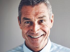 启程鑫Bojies外籍顾问